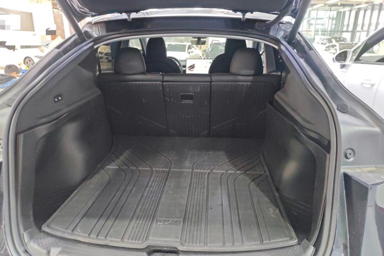 Used Tesla Model Y 2025 Long-Range All-Wheel Drive First Edition
