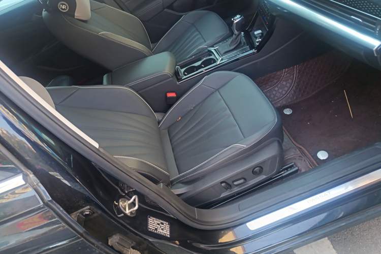 Used Volkswagen Passat 2024 330TSI Elite Edition
