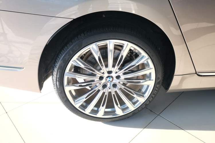 Used BMW 7 Series 2018 730Li Leading Model Excellence Package
