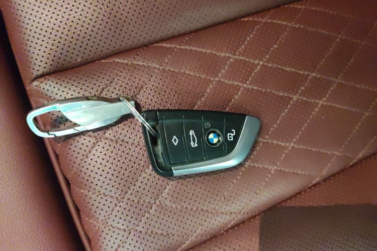 Used BMW i3 2024 eDrive 35 L
