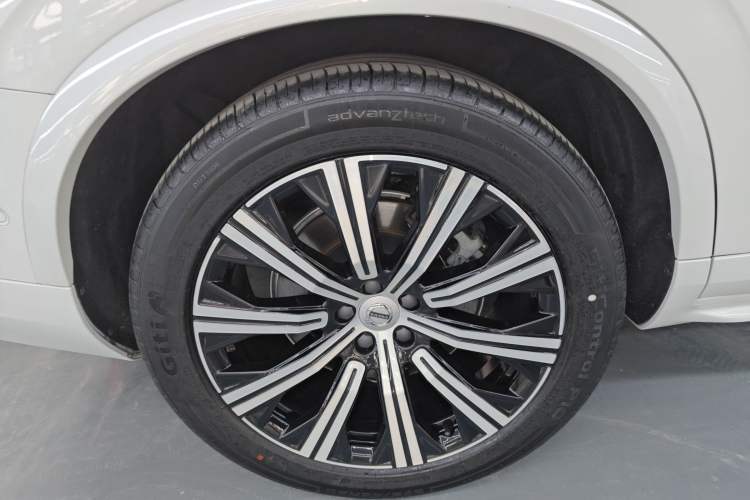 Used Volvo XC90 2023 B6 Zhiya Luxury 7-Seater