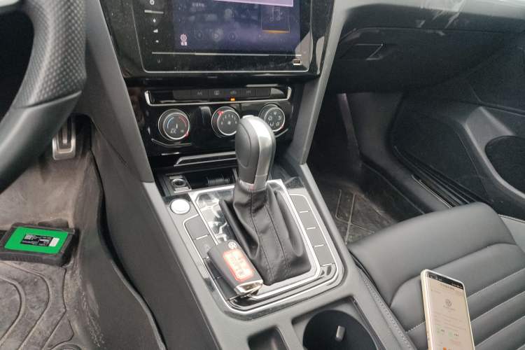 Used Volkswagen Magotan 2025 Zhongxiang Version 280TSI DSG Comfort Edition