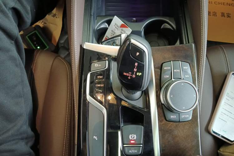 Used BMW 5 Series 2019 525Li Luxury Package
