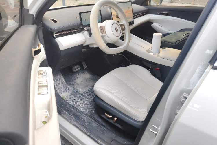 Used Baojun Yunhai 2024 600km Pure Electric Version
