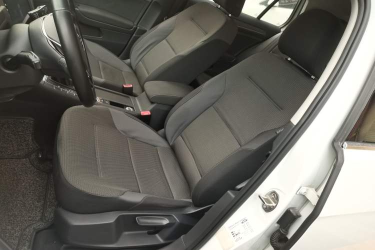 Used Volkswagen Golf 2016 230TSI Automatic Comfort Version