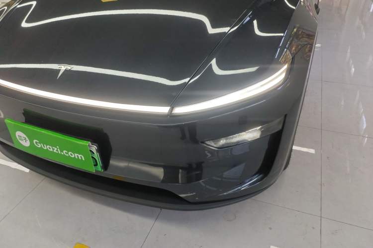 Used Tesla Model Y 2025 Rear-Wheel Drive First Edition
