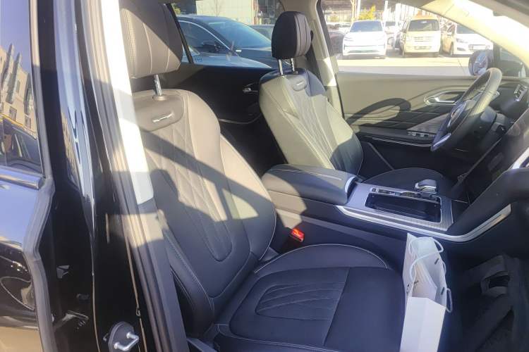 Used Hongqi HS7 PHEV 2024 2.0T PHEV Four-Wheel Drive Flagship Edition 7 Seats
