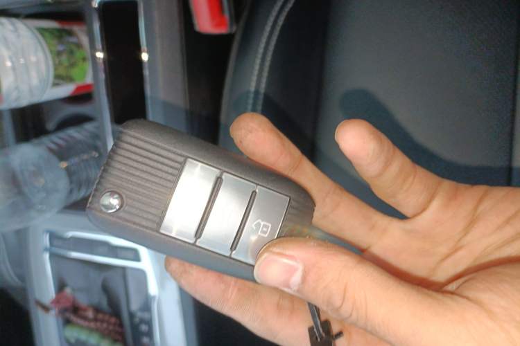 Used Roewe RX5 2018 30T Two-Wheel Drive Automatic Internet Smart Edition