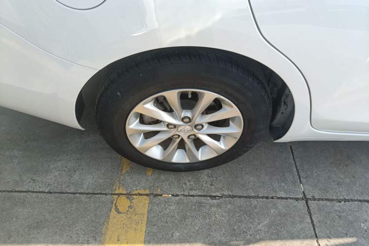 Used Buick GT 2019 15T Dual-Clutch Advanced Version China VI Standard
