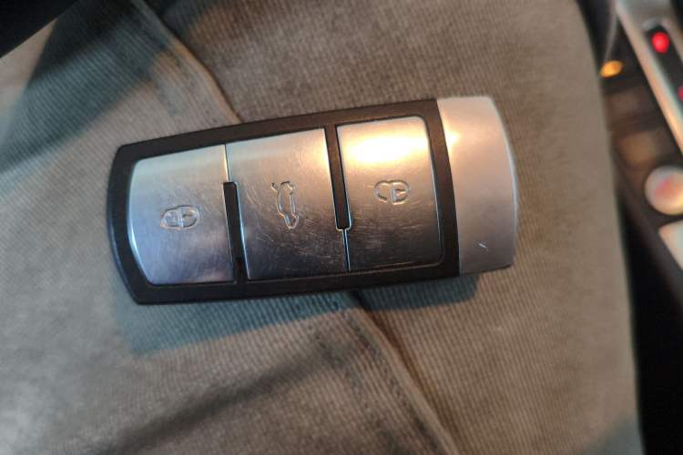 Used Volkswagen Magotan 2015 Travel Edition 2.0 TSI Comfort Version
