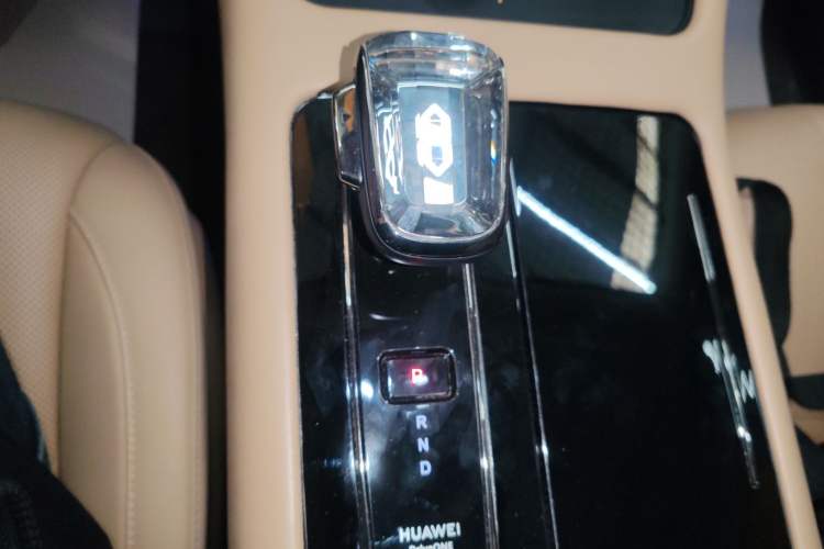 Used Hima AITO M7 2024 1.5T Intelligent Drive 4WD Ultra Version 5 Seats
