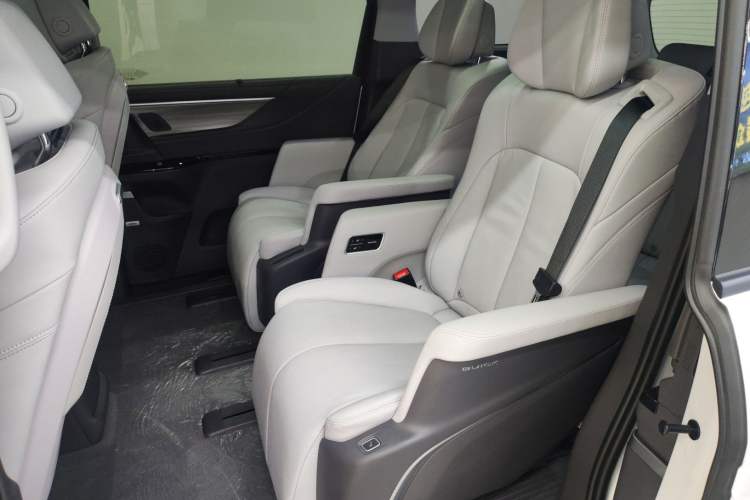 Used Buick GL8 2025 Lu Zun Deluxe Edition
