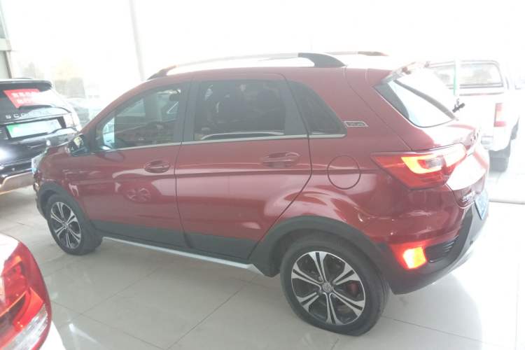 Used BAIC Senova X25 2015 1.5L Manual Elite Model