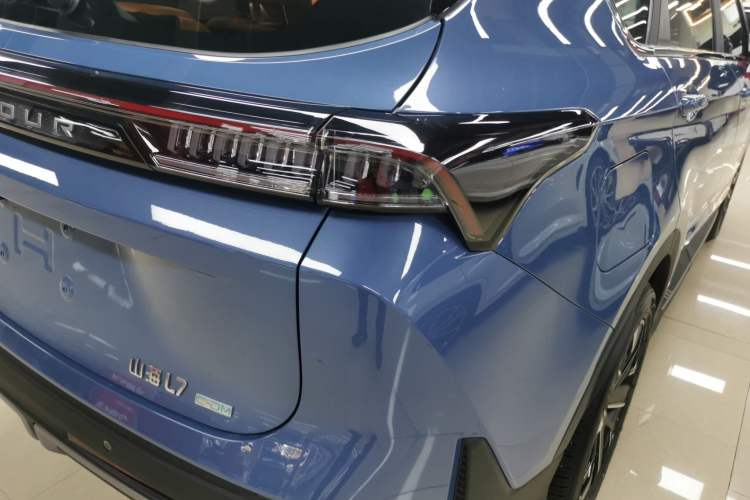 Used JETOUR Shanhai Shanhai L7 2024 1.5T 120km MAX+ 7-Seater
