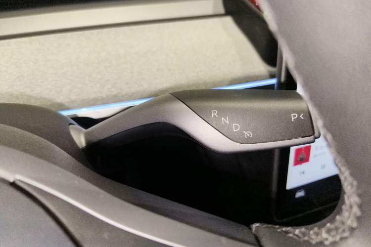 Used Tesla Model Y 2024 Rear-Wheel-Drive Version
