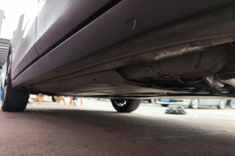 Used Volkswagen Tharu 2025 NewRui 300TSI Prestige Edition
