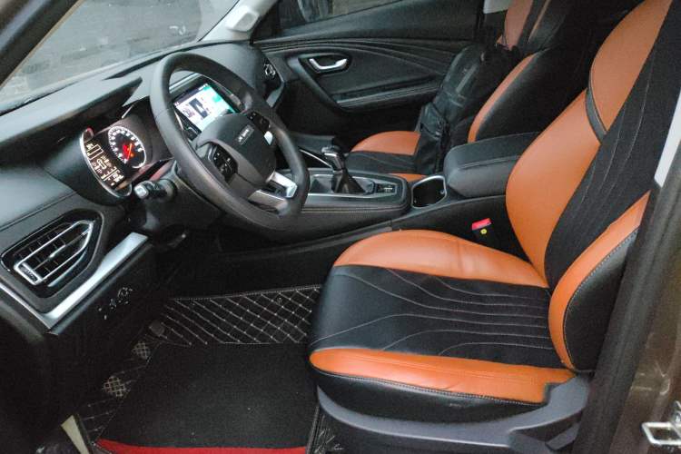 Used JETOUR X70M 2021 1.5T Manual Urban Partner 7-Seater
