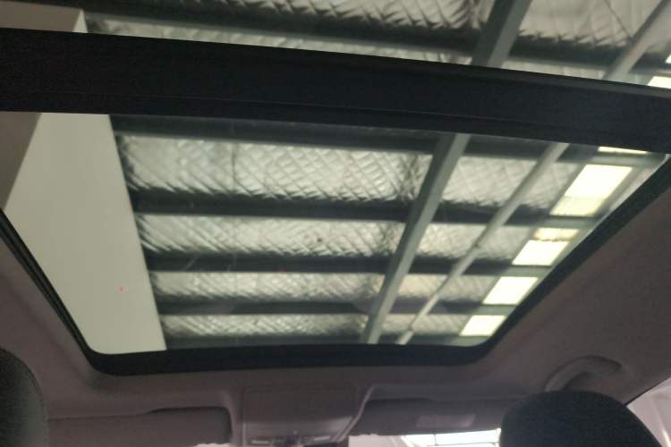 Used Volkswagen Tiguan L 2018 330TSI Automatic Two-Wheel Drive Luxury Edition
