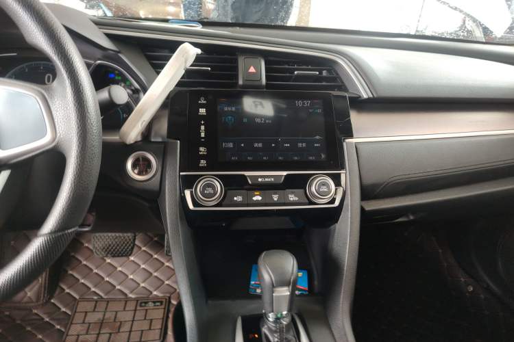 Used Honda Civic 2016 220TURBO CVT Luxury Edition
