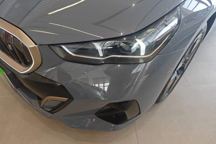 Used BMW i5 2024 eDrive 35L M Sport Package
