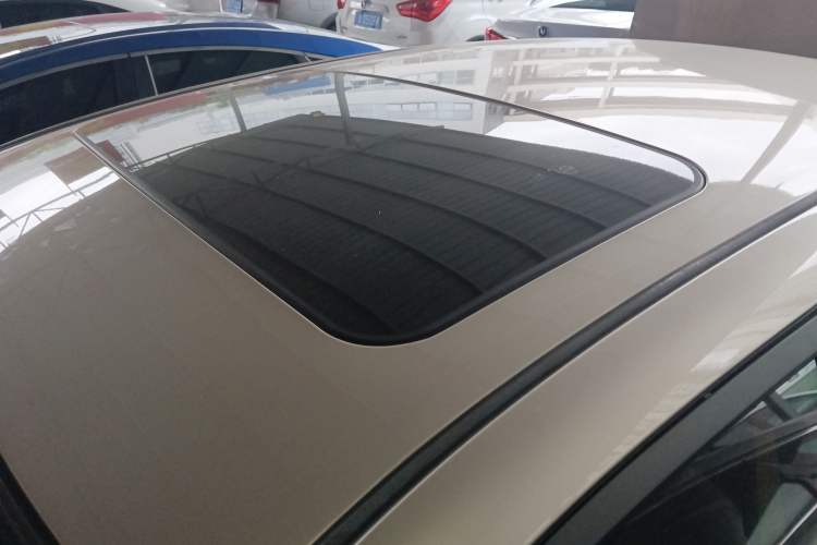 Used Geely Auto Vision 2019 Upgraded Model 1.5L CVT Luxury Version China VI Standard
