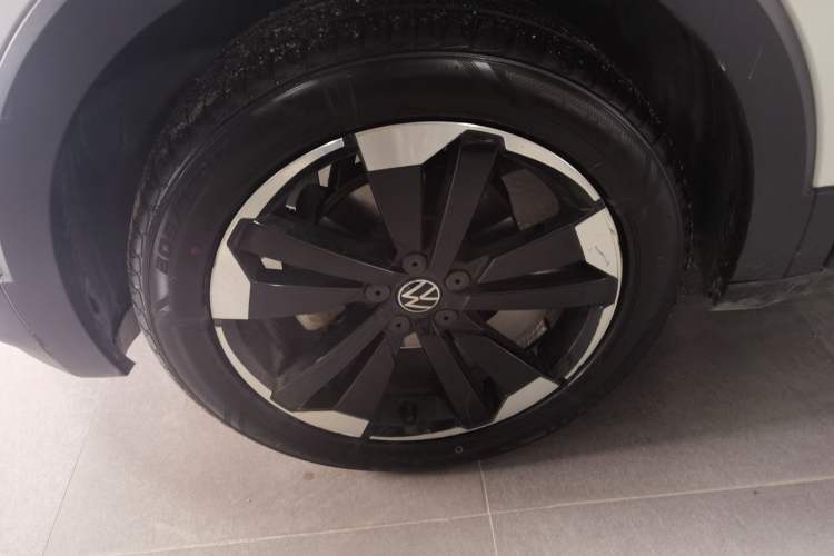 Used Volkswagen Tacqua 2023 200TSI DSG Joy-Connect Edition
