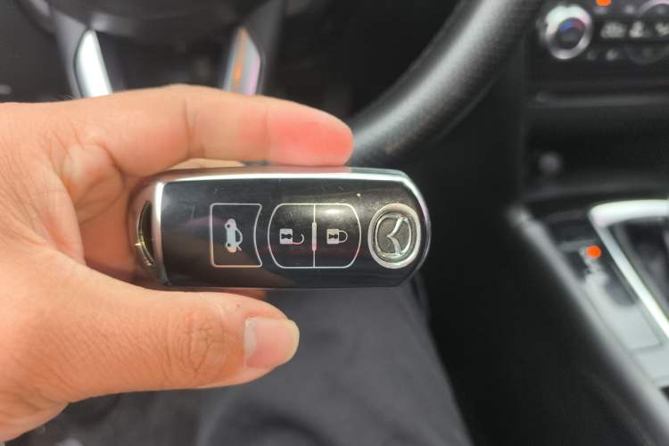 Used Mazda Mazda 3 Axela 2017 Sedan 1.5L Automatic Luxury Model Emission Standard China V
