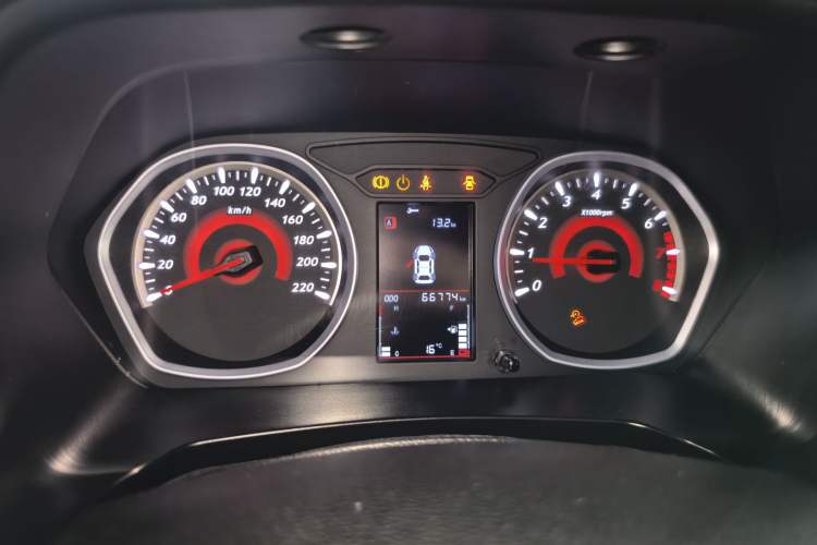 Used Soueast DX3 2018 1.5L Manual Luxury Model
