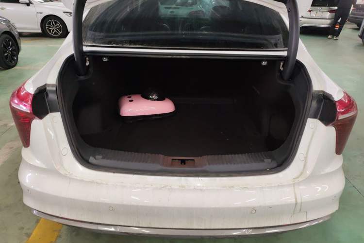 Used Hongqi H5 2023 2.0T Automatic Smart Connect Flagship Edition
