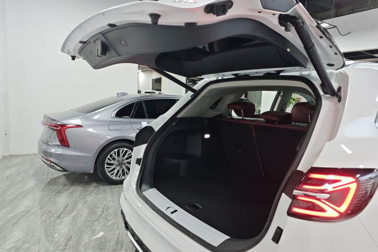 Used Hongqi HS5 2023 2.0T Four-Wheel Drive Flagship Pro Edition