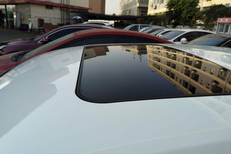 Used Volkswagen Lavida 2017 1.6L Automatic Comfort Edition
