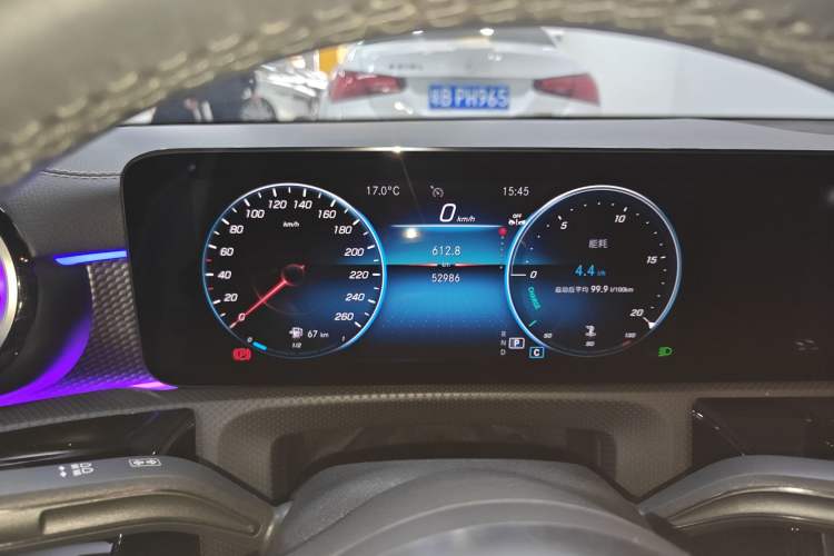 Used Mercedes-Benz A-Class 2022 Revised Version A 200 L Sport Sedan Fashionable Style
