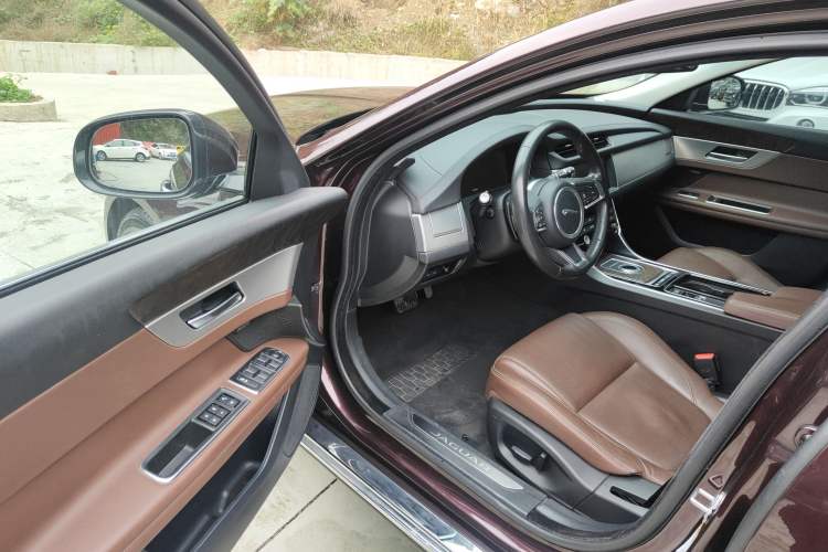 Used Jaguar XFL 2018 XFL 2.0T 250 PS Luxury Edition
