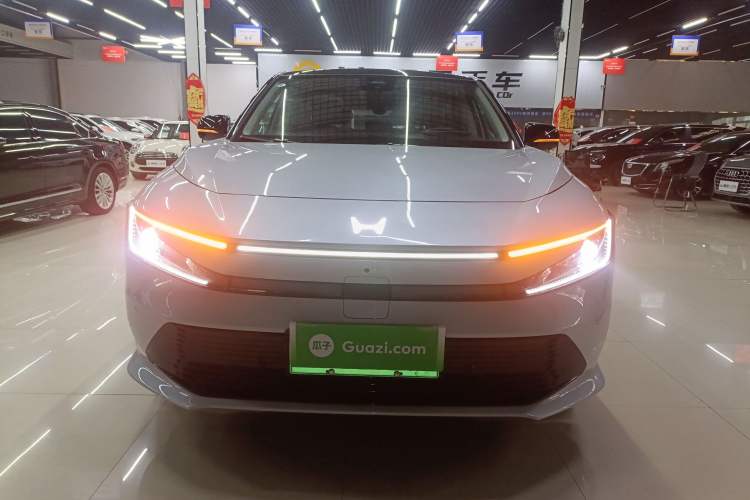 Used Honda P7 2025 Rear-Drive Long-Range Pro