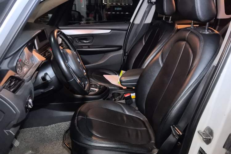 Used BMW 2 Series Active Tourer 2016 218i Fashion Model
