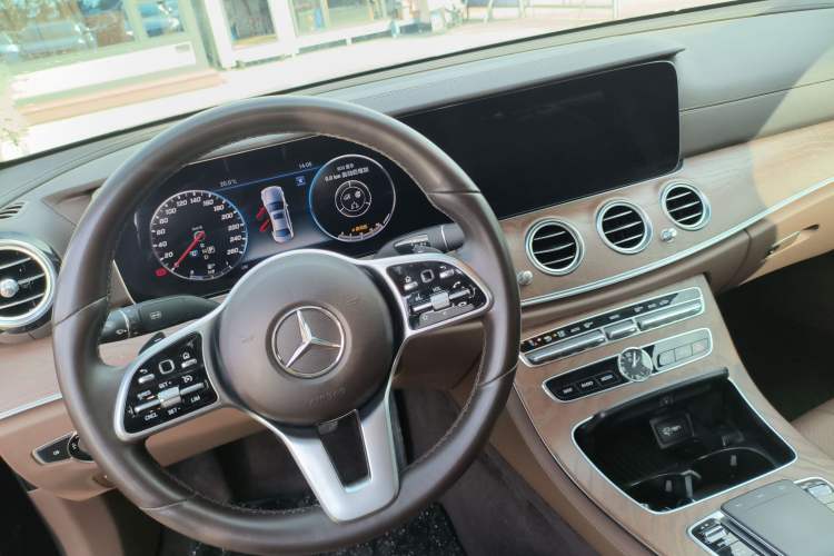 Used Mercedes-Benz E-Class 2019 E 200 L 4MATIC