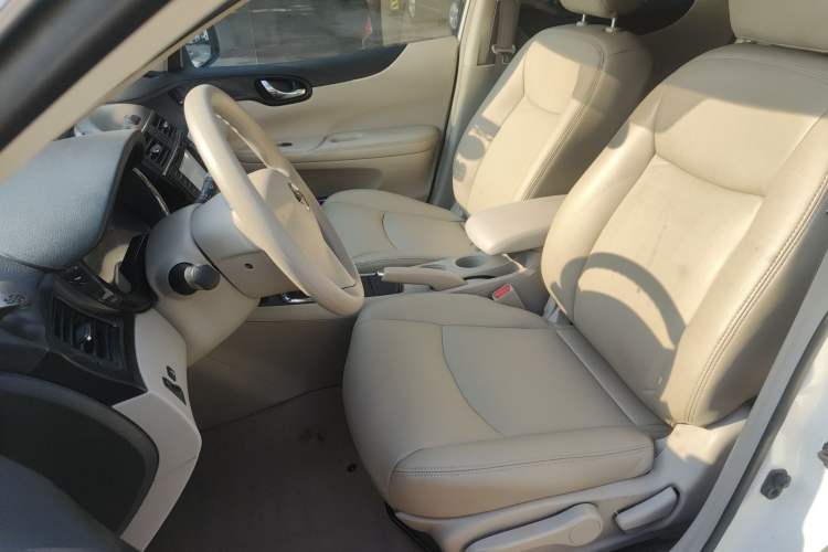 Used Nissan Tiida 2011 1.6L CVT Comfort Model
