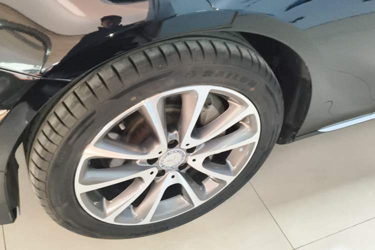 Used Mercedes-Benz E-Class 2016 E 300 L Stylish Model