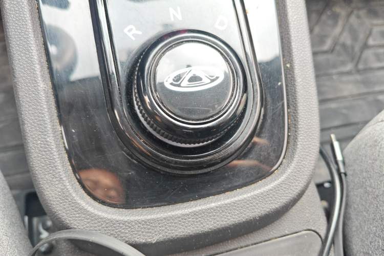 Used Chery Little Ant 2022 Sweet Pink Edition Half-Sugar Version 3-Cell Lithium 30kW 301km