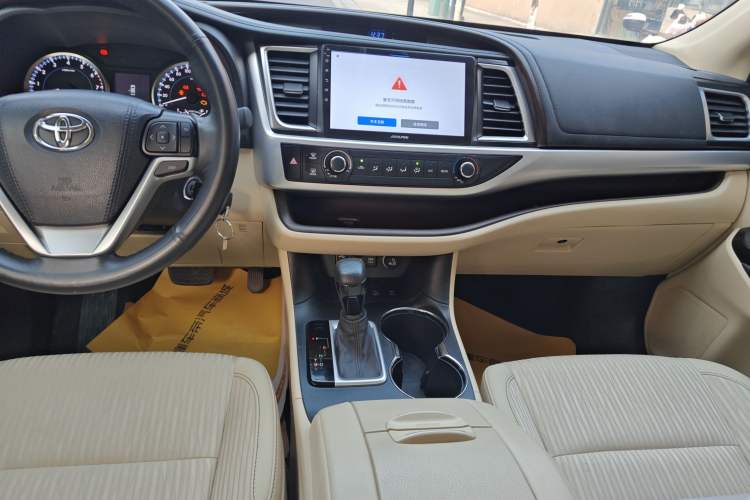 Used Toyota Highlander 2021 2.0T Four-Wheel Drive Elite Edition 7-Seater
