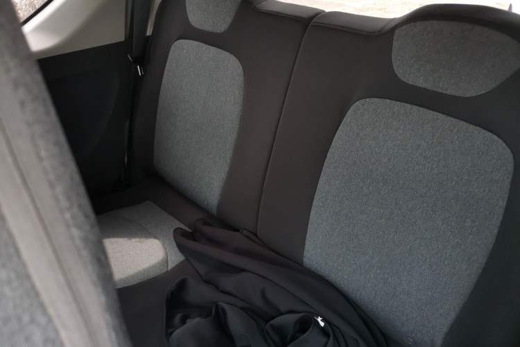 Used Wuling Hongguang MINIEV 2022 Macaron Premium Model – Lithium Iron Phosphate