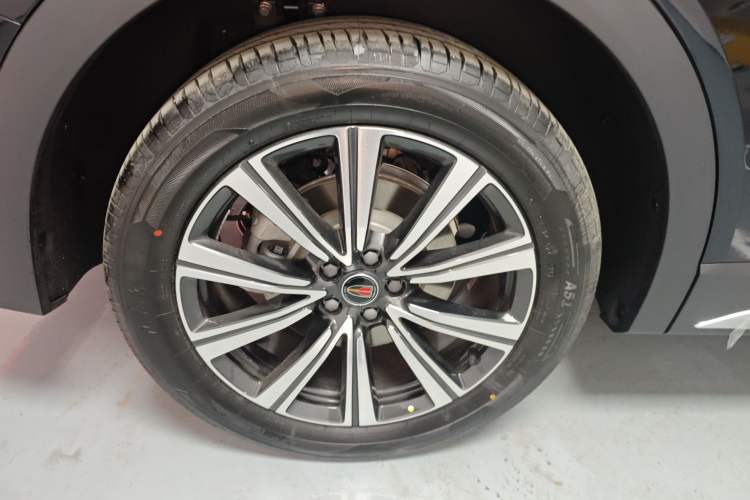 Used Hongqi HS7 PHEV 
