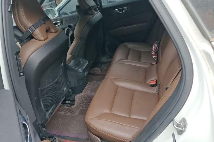 Used Volvo XC60 2021 T5 4x4 Smart Luxury Edition
