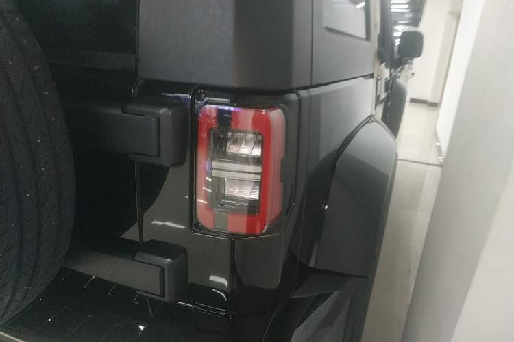 Used BAIC Off-Road BJ40 2020 2.0T Automatic Four-Wheel Drive Urban Hunter Edition Chivalrous Type
