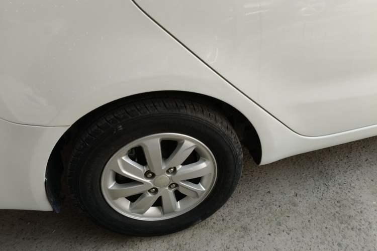 Used Kia K2 2015 Sedan 1.4L MT GLS
