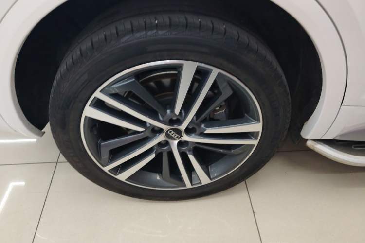 Used Audi Q5L 2022 40T Fashionable and Dynamic Model