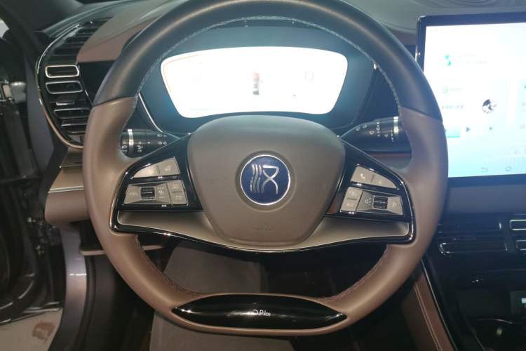 Used BYD Han 2023 DM-i Champion Edition 121KM Prestige Model
