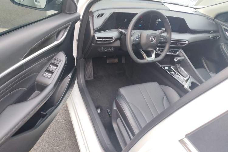 Used Changan Eado 2021 PLUS 1.6L GDI CVT Luxury Model
