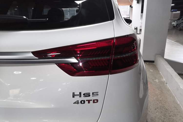 Used Hongqi HS5 2022 Revised Version 2.0T Smart Connect Flagship Edition