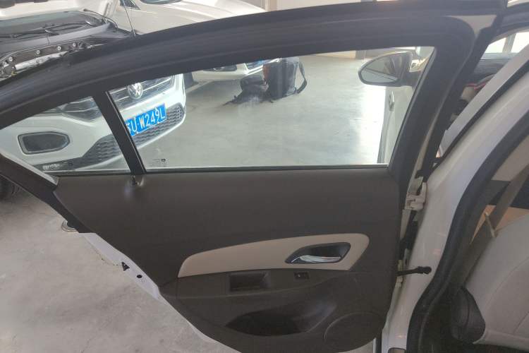 Used Chevrolet Cruze 2015 1.5L Classic SE AT